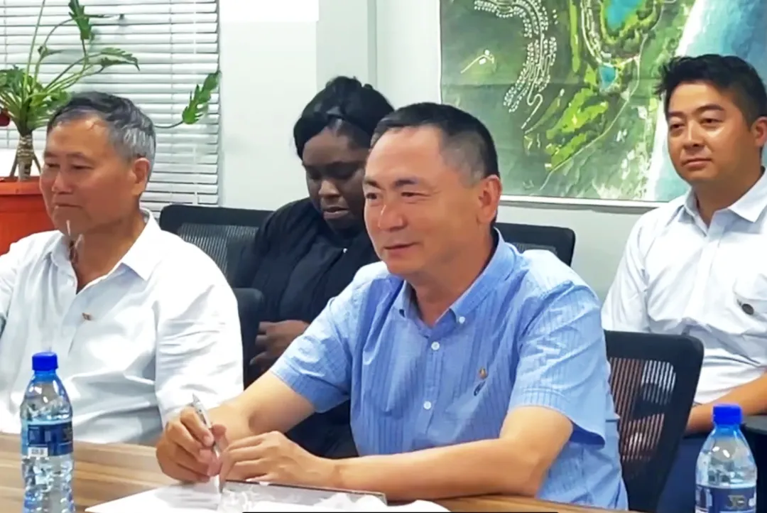 格林纳达总理率政府代表团视察格林纳达国家旅游度假区工程进展1328.png
